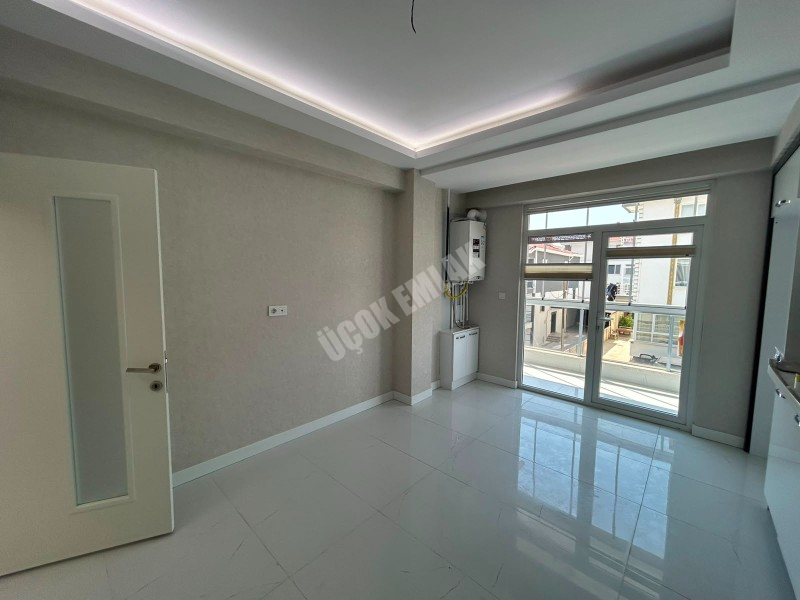 AFYON ÜÇOK EMLAKTAN FATİH MAH 3+1 122M²  SIFIR AYARINDA SATILIK DAİRE 
