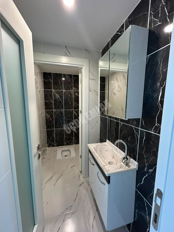 AFYON ÜÇOK EMLAKTAN FATİH MAH 3+1 122M²  SIFIR AYARINDA SATILIK DAİRE 