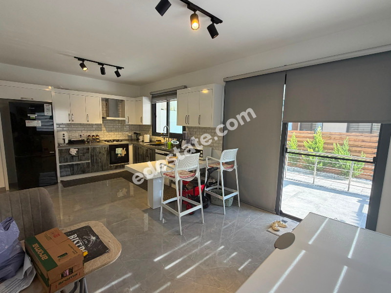 Lefkoşa Demirhan Bölgesinde SATILIK 3+1 VİLLA