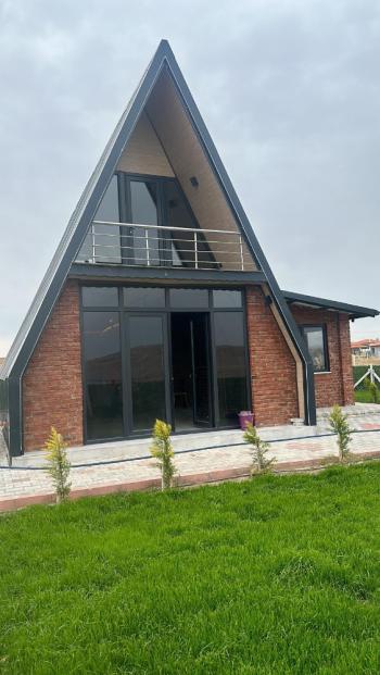GÜVENAY - ÇORUM ESKİEKİN MEVKİİNDE SATILIK 500 M² BUNGALOVLU HOBİ BAHÇESİ