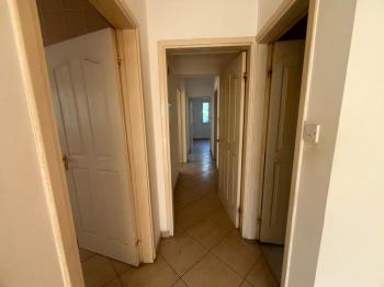GİRNE MERKEZDE 3+1 SATILIK DAİRE 