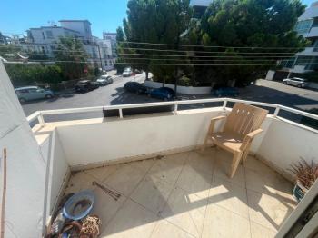GİRNE MERKEZDE 3+1 SATILIK DAİRE 
