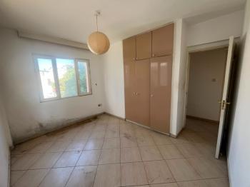 GİRNE MERKEZDE 3+1 SATILIK DAİRE 