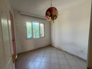 GİRNE MERKEZDE 3+1 SATILIK DAİRE 
