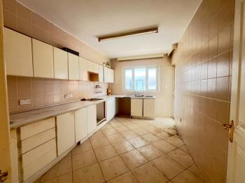 GİRNE MERKEZDE 3+1 SATILIK DAİRE 