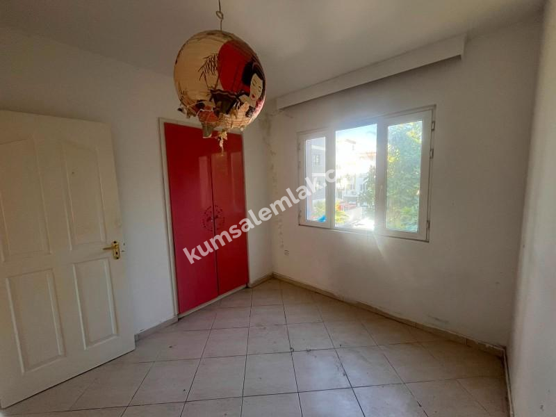 GİRNE MERKEZDE 3+1 SATILIK DAİRE 
