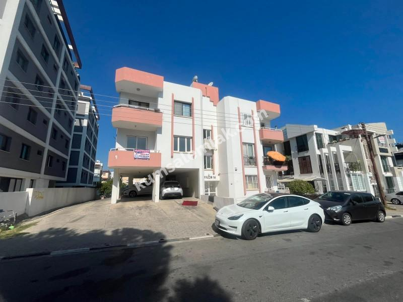 GİRNE MERKEZDE 3+1 SATILIK DAİRE 