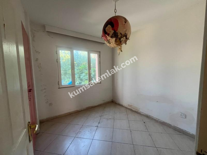 GİRNE MERKEZDE 3+1 SATILIK DAİRE 