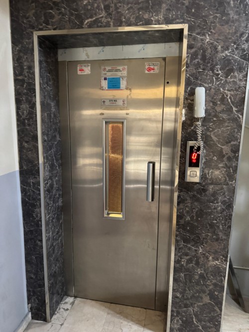 Çırçır'da Sezai Karakoç Caddesinde 110 m2 Asansörlü Satılık Daire