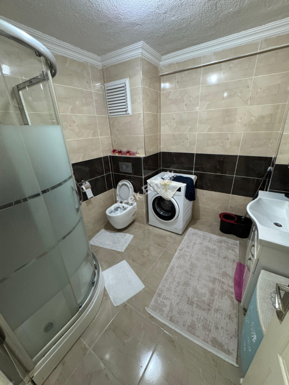 Çırçır'da Sezai Karakoç Caddesinde 110 m2 Asansörlü Satılık Daire