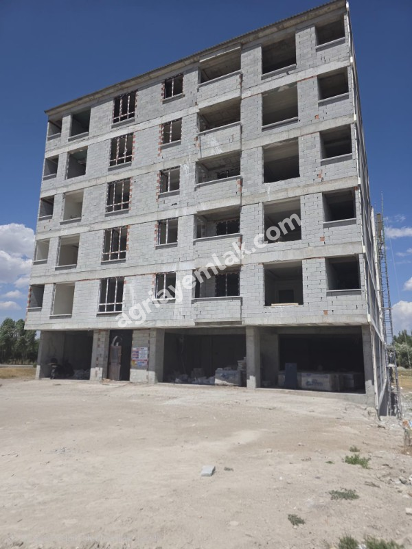 LEYLEKPINAR'DA YENİ MEDICENTER HASTANESİ VE EMNİYET MÜDÜRLÜĞÜ YAKININDA ECZANE & MEDİKAL UYGUN KİRALIK DÜKKAN