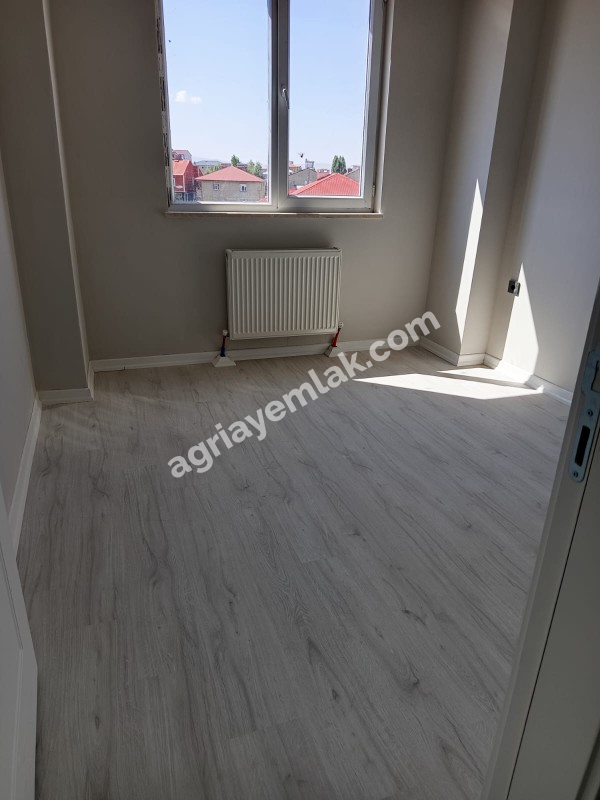 FIRAT MAHALLESİ’NDE HASTANE VE ÜNİVERSİTE YAKINI SIFIR LÜKS 2+1 KİRALIK DAİRE