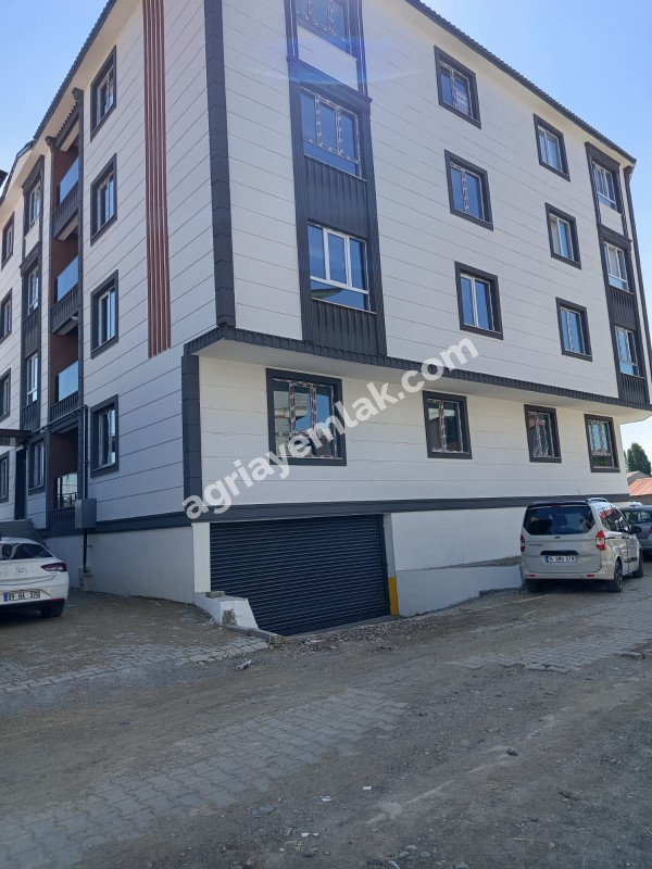 FIRAT MAHALLESİ’NDE HASTANE VE ÜNİVERSİTE YAKINI SIFIR LÜKS 2+1 KİRALIK DAİRE