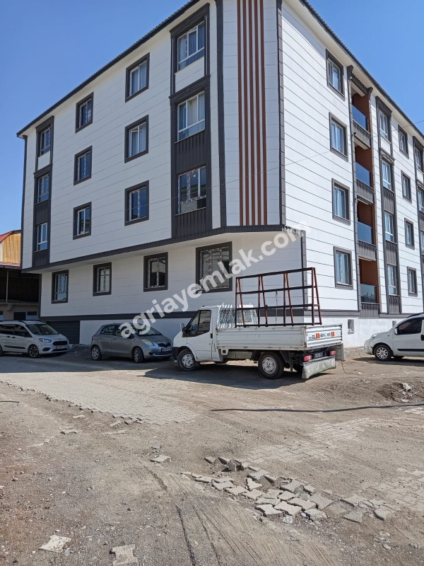 FIRAT MAHALLESİ’NDE HASTANE VE ÜNİVERSİTE YAKINI SIFIR LÜKS 2+1 KİRALIK DAİRE