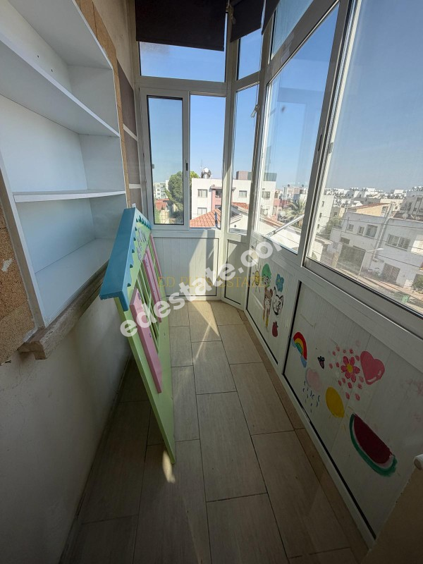 Lefkoşa Küçük Kaymaklı'da Macro Süpermarket Yanında Full Yeni Eşyalı Kiralık 3+1 Daire