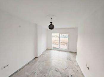 Didim Hisar Mahallesi Viva Mar Sitesi’nde Havuzlu Asansörlü Kiralık 2+1 Daire