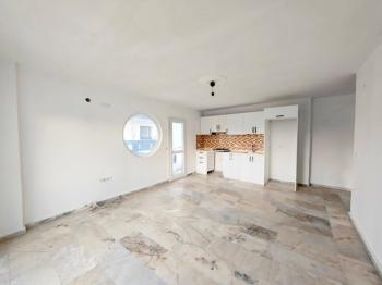 Didim Hisar Mahallesi Viva Mar Sitesi’nde Havuzlu Asansörlü Kiralık 2+1 Daire