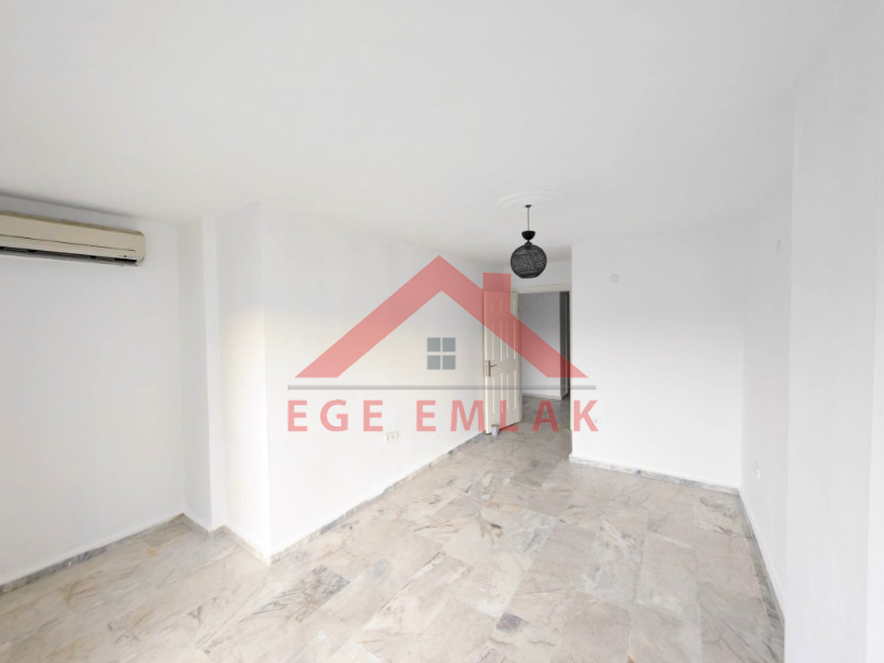 Didim Hisar Mahallesi Viva Mar Sitesi’nde Havuzlu Asansörlü Kiralık 2+1 Daire