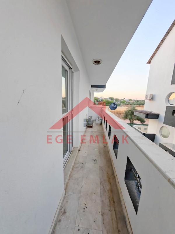 Didim Hisar Mahallesi Viva Mar Sitesi’nde Havuzlu Asansörlü Kiralık 2+1 Daire