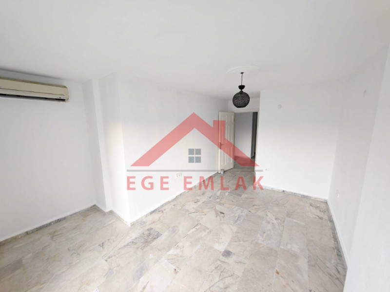 Didim Hisar Mahallesi Viva Mar Sitesi’nde Havuzlu Asansörlü Kiralık 2+1 Daire