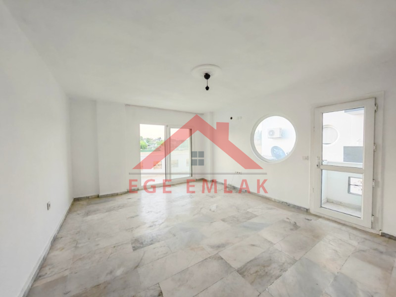Didim Hisar Mahallesi Viva Mar Sitesi’nde Havuzlu Asansörlü Kiralık 2+1 Daire