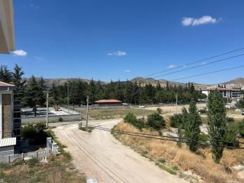 Afyon Üçok Emlaktan Mareşal F Çakmak Mah Kiralık Sıfır Lüx 2+1 3 Kat Daire