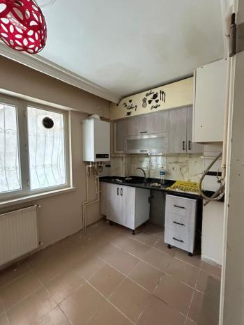 Afyon Üçok Emlaktan Cumhuriyet Mah Merkezde Kiralık 3+1 Temiz Bakımlı Daire