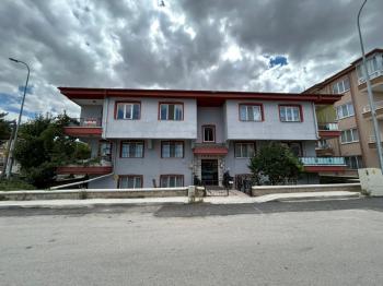 Afyon Üçok Emlaktan Fatih Mah Satılık 3+1 Geniş Temiz Bakımlı Daire