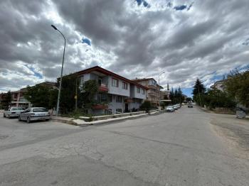 Afyon Üçok Emlaktan Fatih Mah Satılık 3+1 Geniş Temiz Bakımlı Daire
