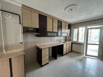 Afyon Üçok Emlaktan Fatih Mah Satılık 3+1 Geniş Temiz Bakımlı Daire