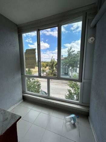 Afyon Üçok Emlaktan Fatih Mah Satılık 3+1 Geniş Temiz Bakımlı Daire