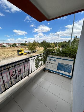 Afyon Üçok Emlaktan Fatih Mah Satılık 3+1 Geniş Temiz Bakımlı Daire