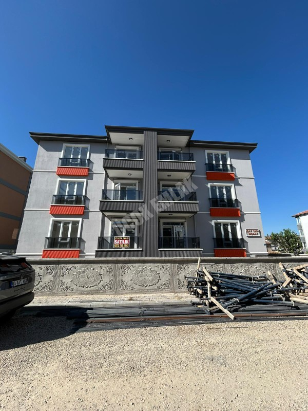 Afyon Üçok Emlaktan Ali İhsan Paşa Mah Satılık Sıfır 3+1 Lüx Geniş Daire