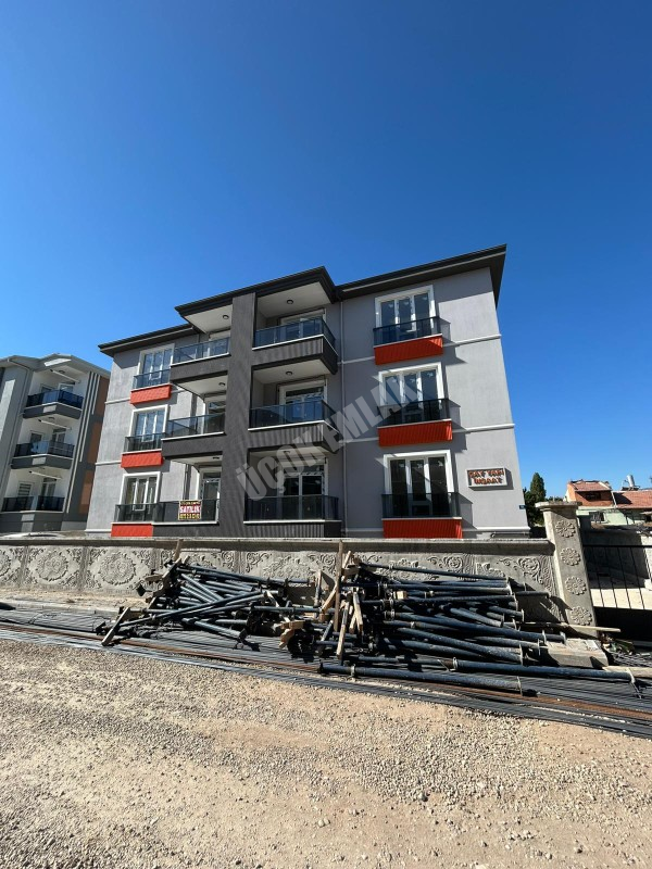 Afyon Üçok Emlaktan Ali İhsan Paşa Mah Satılık Sıfır 3+1 Lüx Geniş Daire