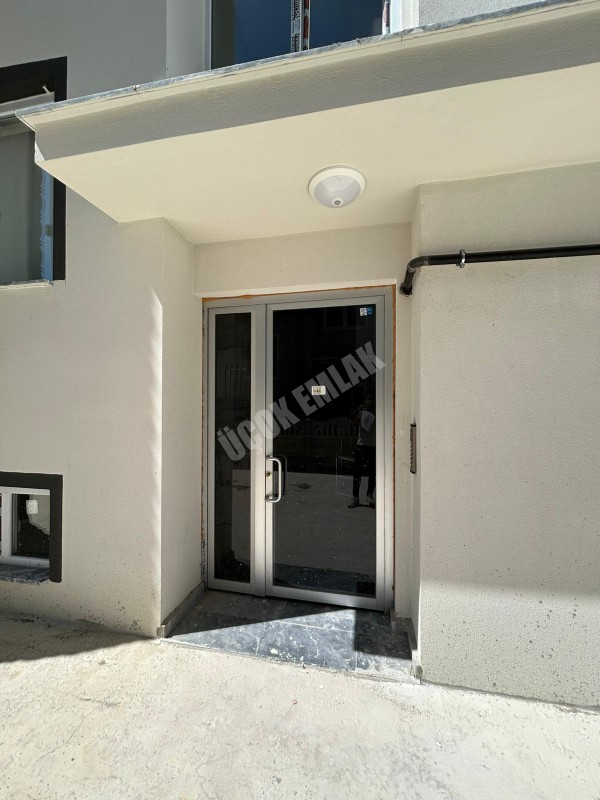 Afyon Üçok Emlaktan Mareşal F Çakmak Mah Kiralık Sıfır Lüx 2+1 3 Kat Daire