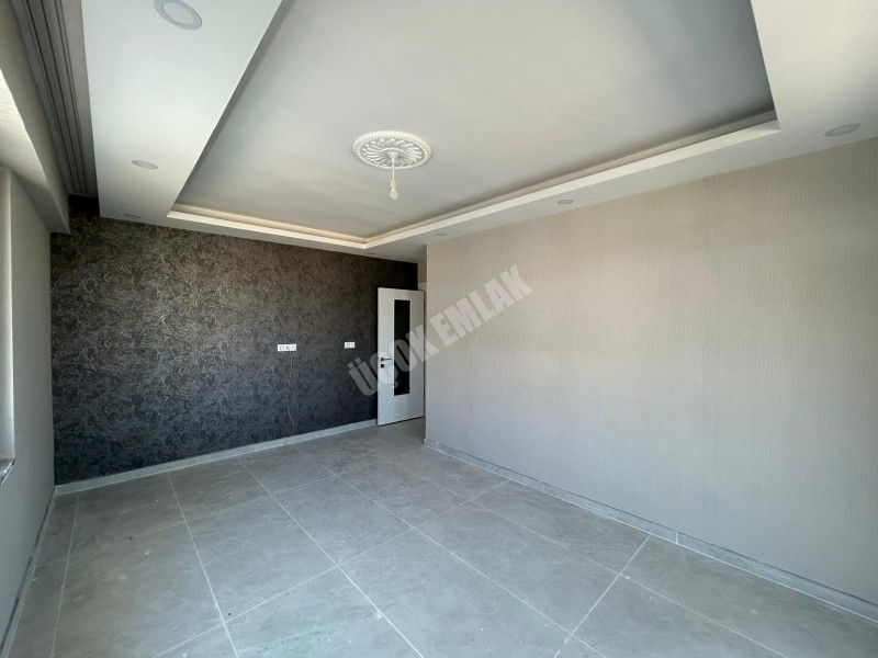 Afyon Üçok Emlaktan Mareşal F Çakmak Mah Kiralık Sıfır Lüx 2+1 3 Kat Daire