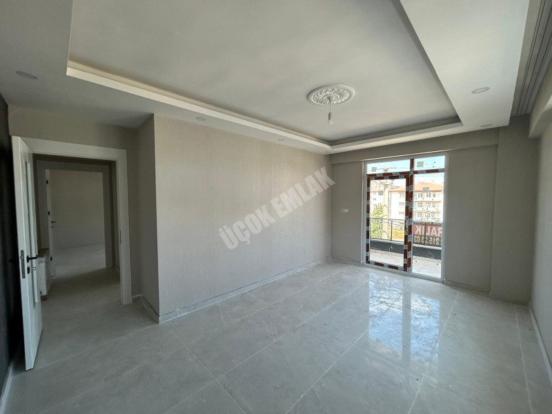 Afyon Üçok Emlaktan Mareşal F Çakmak Mah Kiralık Sıfır Lüx 2+1 3 Kat Daire