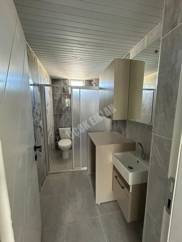 Afyon Üçok Emlaktan Mareşal F Çakmak Mah Kiralık Sıfır Lüx 2+1 3 Kat Daire
