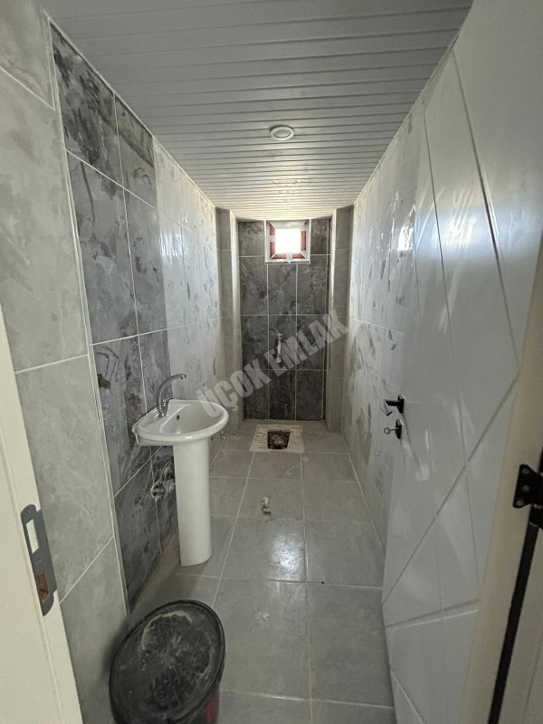 Afyon Üçok Emlaktan Mareşal F Çakmak Mah Kiralık Sıfır Lüx 2+1 3 Kat Daire