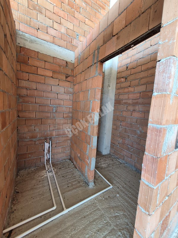 Afyon Üçok Emlaktan Susuz Sakarya Bölgesi Ankara Yolu Üzeri 4.375m² Satılık İşyeri
