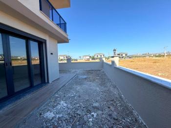  Didim Merkezde Satılık 3+1 Sıfır Villa