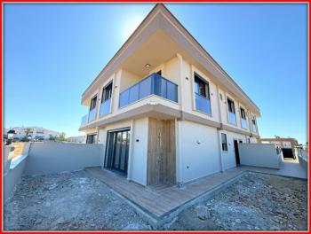  Didim Merkezde Satılık 3+1 Sıfır Villa