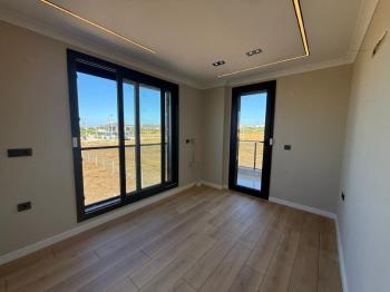  Didim Merkezde Satılık 3+1 Sıfır Villa