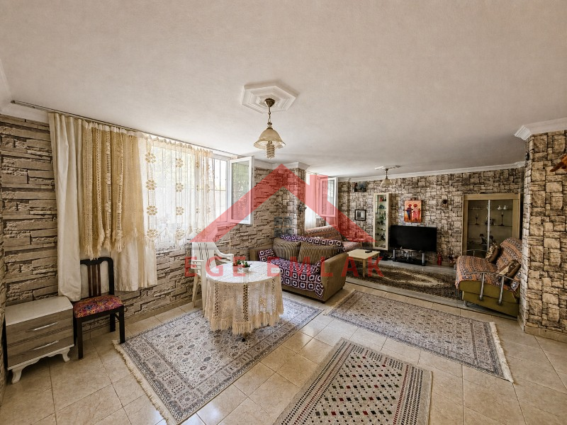 Didim Çamlık’ta Bahçe ve Veranda Kullanımlı 2+1 Satılık Depo Nitelikli Taşınmaz