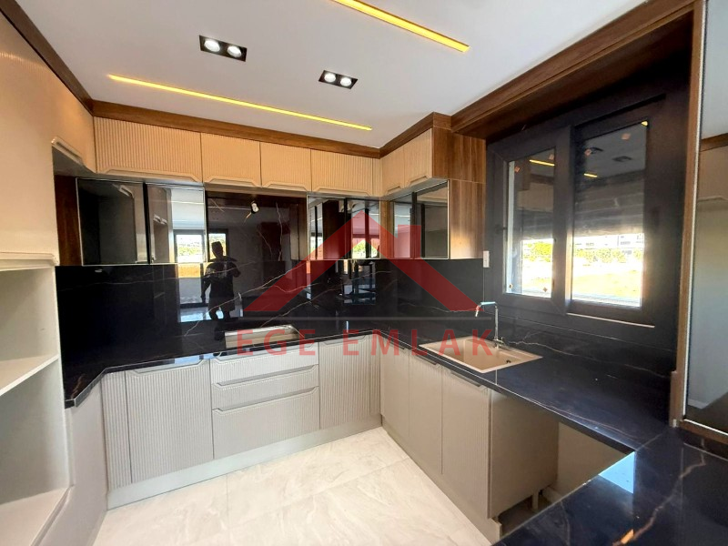  Didim Merkezde Satılık 3+1 Sıfır Villa