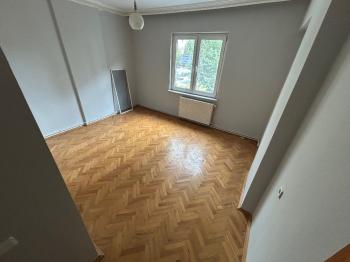 GÜVENAY -  ÇORUM BAHABEY CAD. MİGROS KARŞISI GENİŞ 3+1 KİRALIK DAİRE