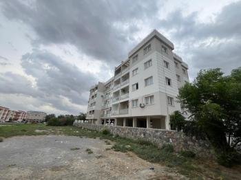 KÜÇÜK KAYMAKLI'DA TÜRK MALI SATILIK 2+1 EŞYALI DAİRE 