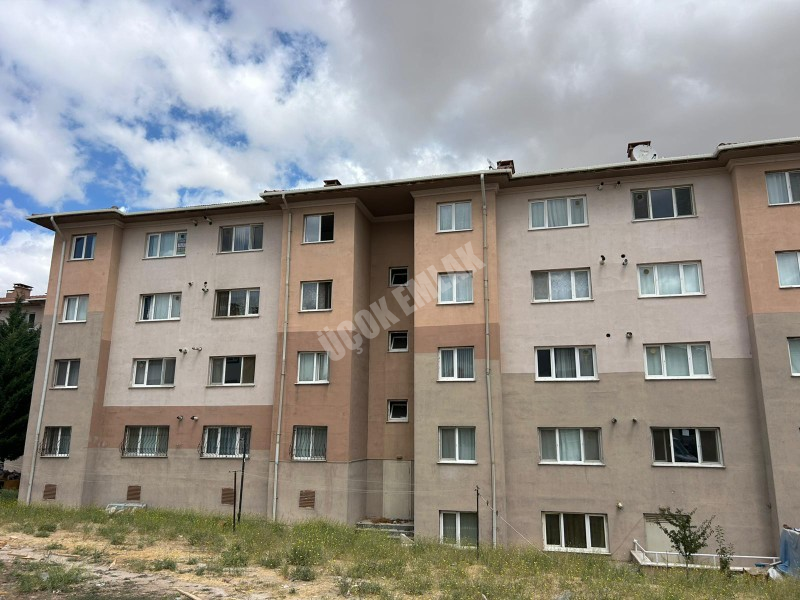 ✰ AFYON ÜÇOK EMLAKTAN SAHİPATA HOCA AHMET YESEVİ MAH 1+1 50M² SATILIK DAİRE ✰