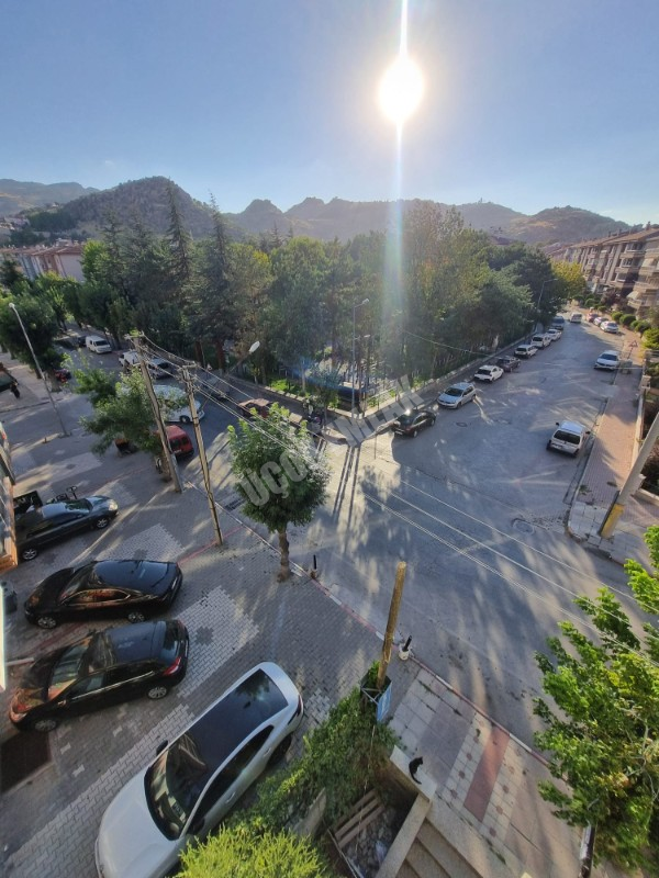 ✰ AFYON ÜÇOK EMLAKTAN KAYADİBİ MAH 3+1 125M² TEMİZ BAKIMLI KİRALIK DAİRE ✰