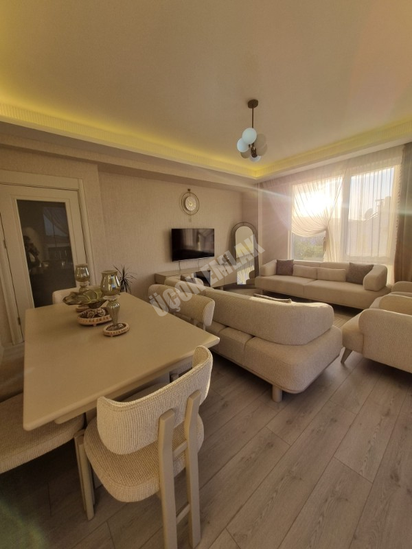 ✶ AFYON ÜÇOK EMLAKTAN FATİH MAH 130M² 3+1 SİTE İÇERİSİNDE EBEVEYN BANYOLU SATILIK DAİRE ✶